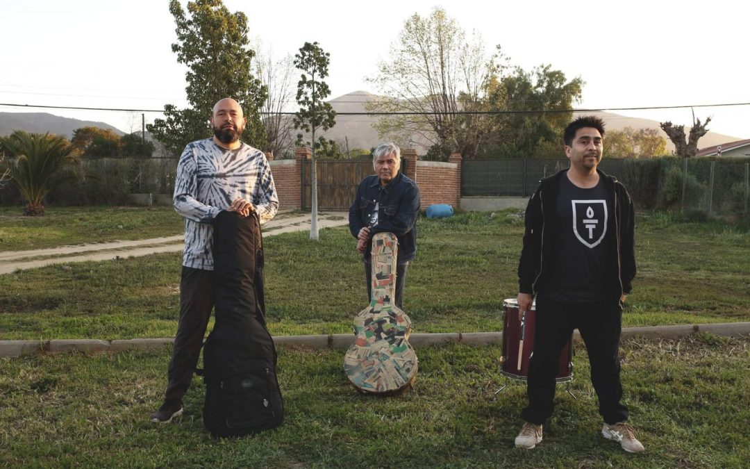 PETER GUERRERO, (OCHO BOLAS), SIGUE DÁNDOLE A LA MÚSICA CON SALVATORE