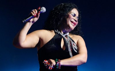 EVA AYLLÓN REGRESA A VALPARAÍSO