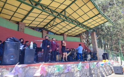 BIG BAND DE LA UPLA SE PRESENTÓ EN EVENTO EN COLEGIO VIÑAMARINO ENCANTANDO A SU COMUNIDAD